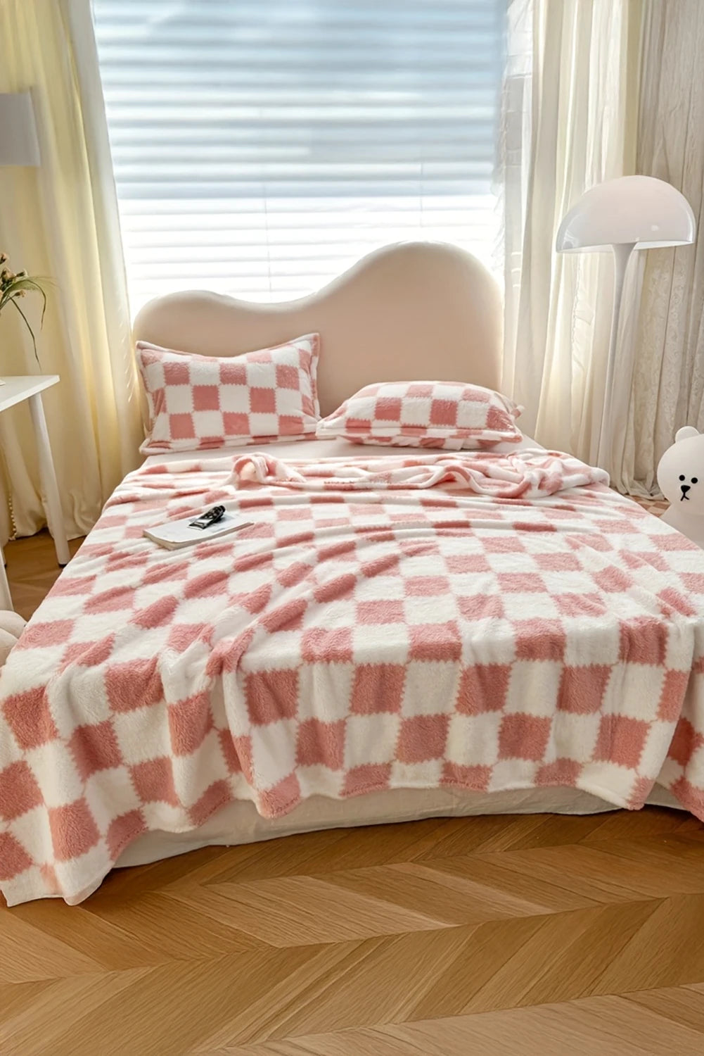 Pink Checkered Soft Plush Large Blanket